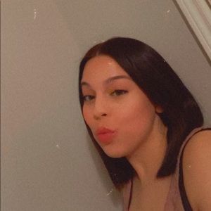 Meet your Posher, Alizea